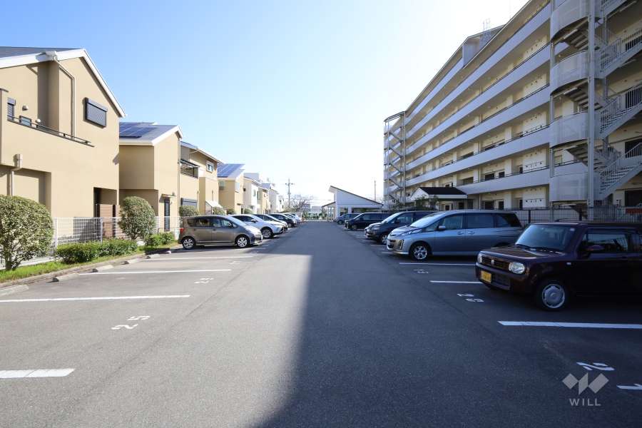 敷地内駐車場（屋外平面式）