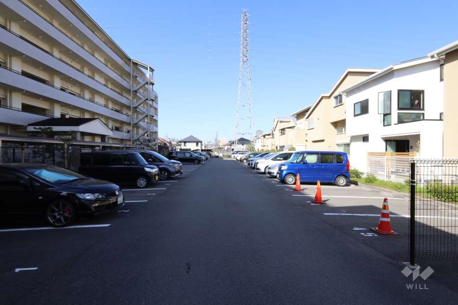 敷地内駐車場（屋外平面式）