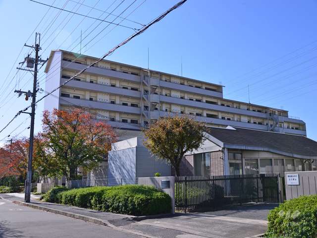 ブロド高槻の外観(北東側から)