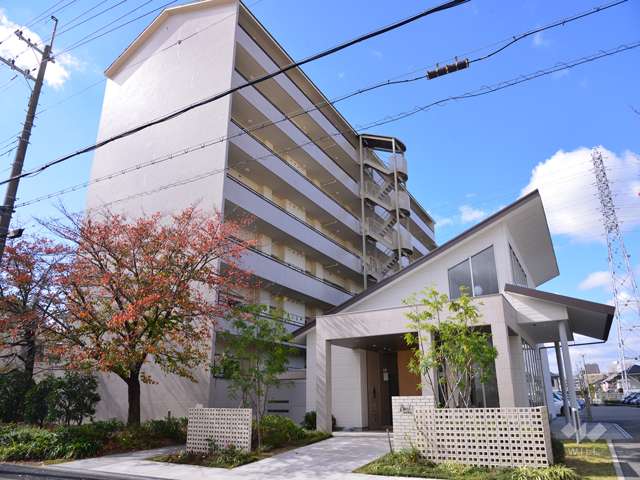 ブロド高槻の外観(東側から)