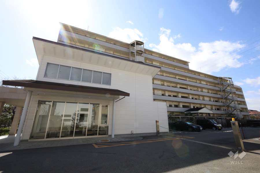 ブロド高槻の外観（北側から）