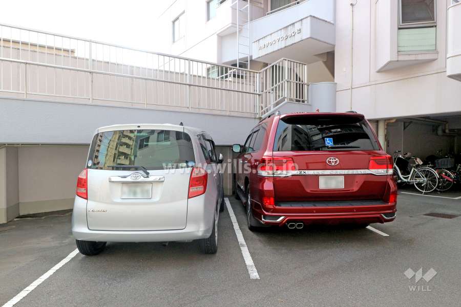 敷地内駐車場（屋外平面式）