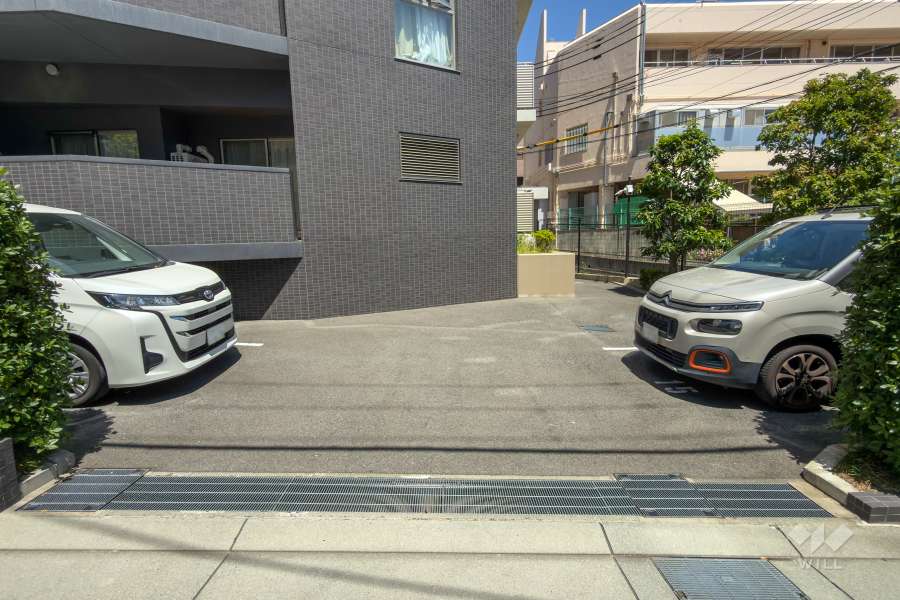 敷地内駐車場（屋外平面式）