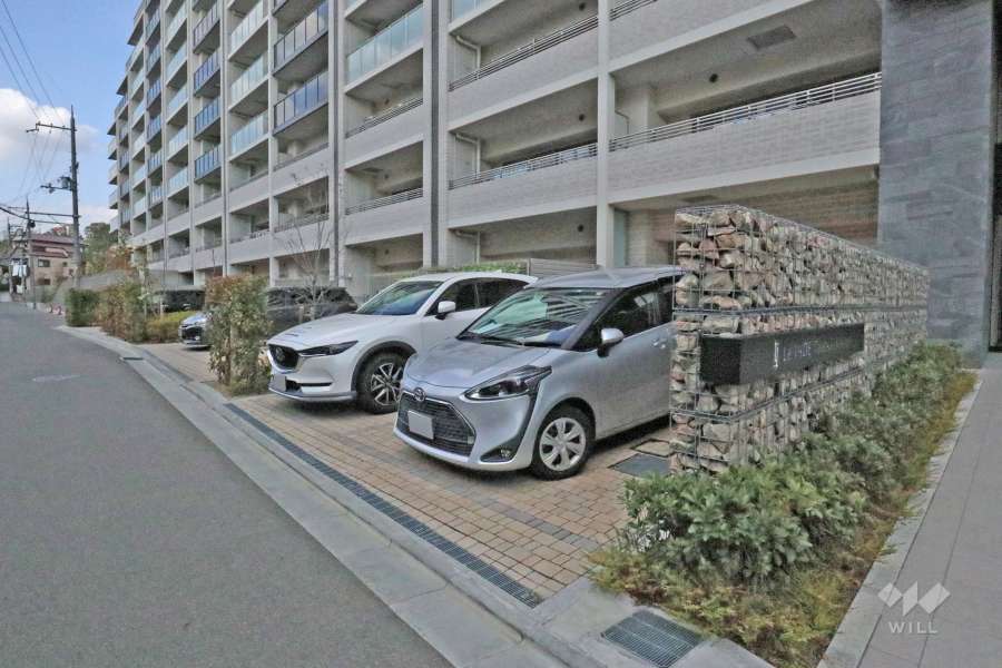 敷地内駐車場（屋外平面式）