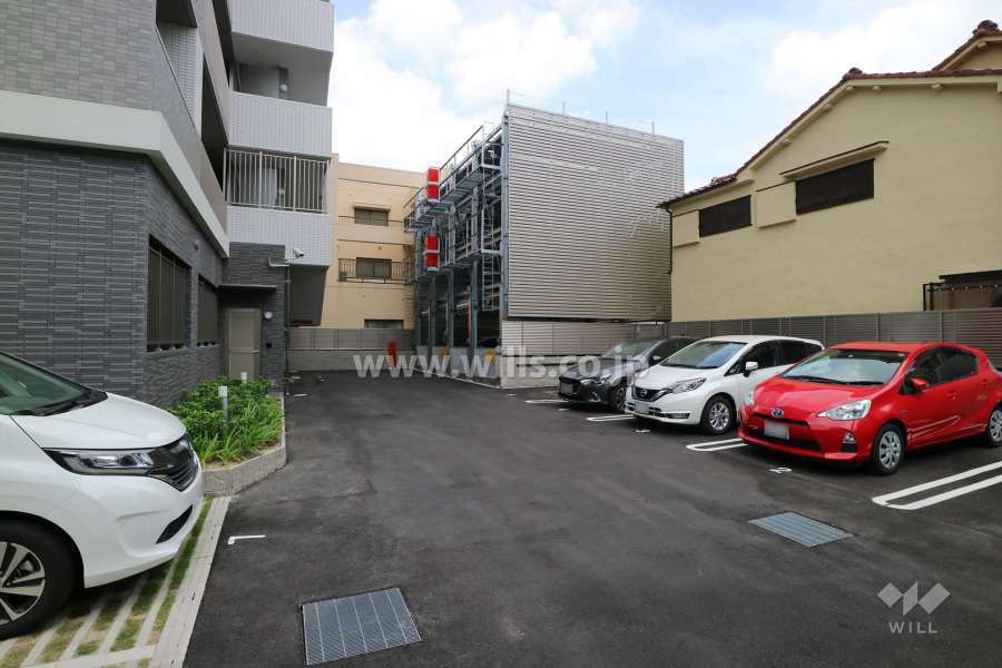 敷地内駐車場（屋外平面式）