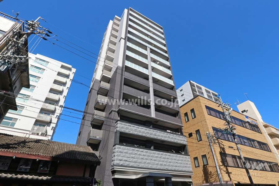 プレサンスロジェ丸の内Ⅱの外観（南西側から）