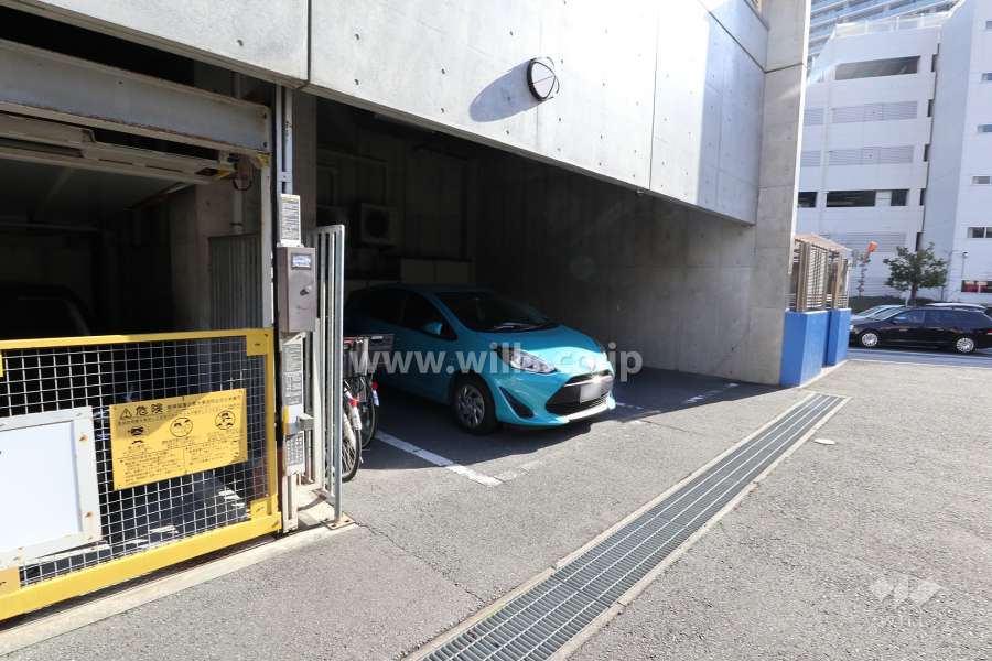 敷地内駐車場(屋外平面式・屋内機械式)