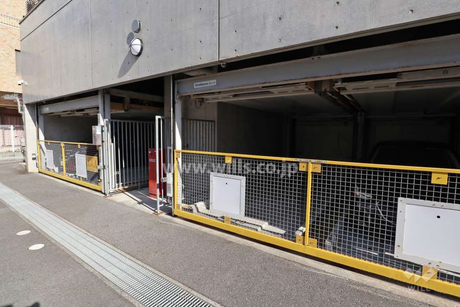 敷地内駐車場(屋内機械式)