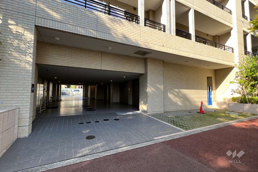 駐車場の出入口