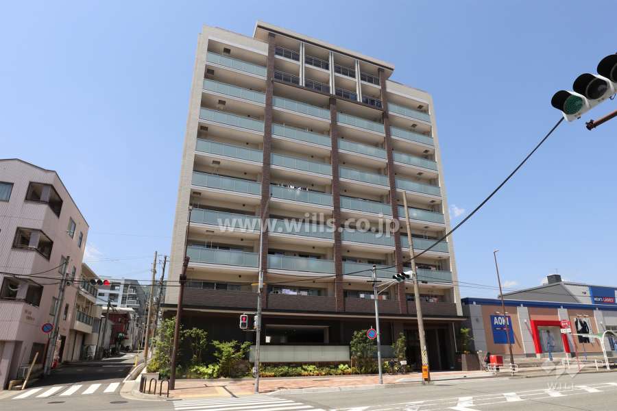ヌーヴェルワイズ六甲のマンション外観（南側から）