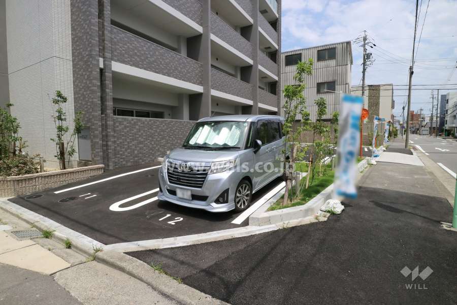 敷地内駐車場（屋外平面式）