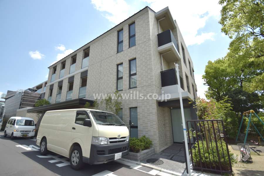 プラウド千里山手町の外観（北西側から）