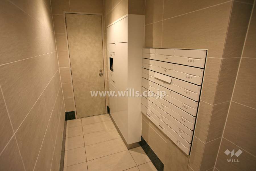 宅配ボックスと共用ポスト