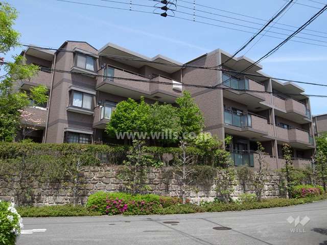 グランドメゾン東豊中ＷＥＳＴ1番館の外観（南西側から）