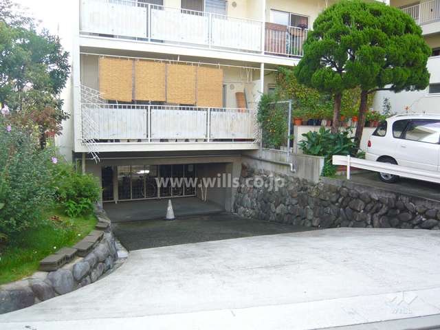 駐輪場出入り口