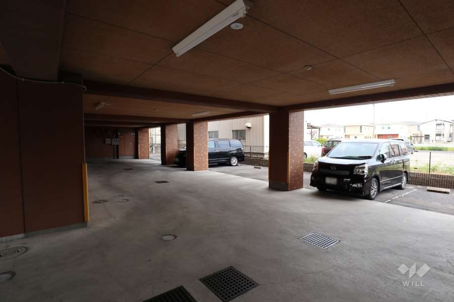 敷地内駐車場（屋外平面式）