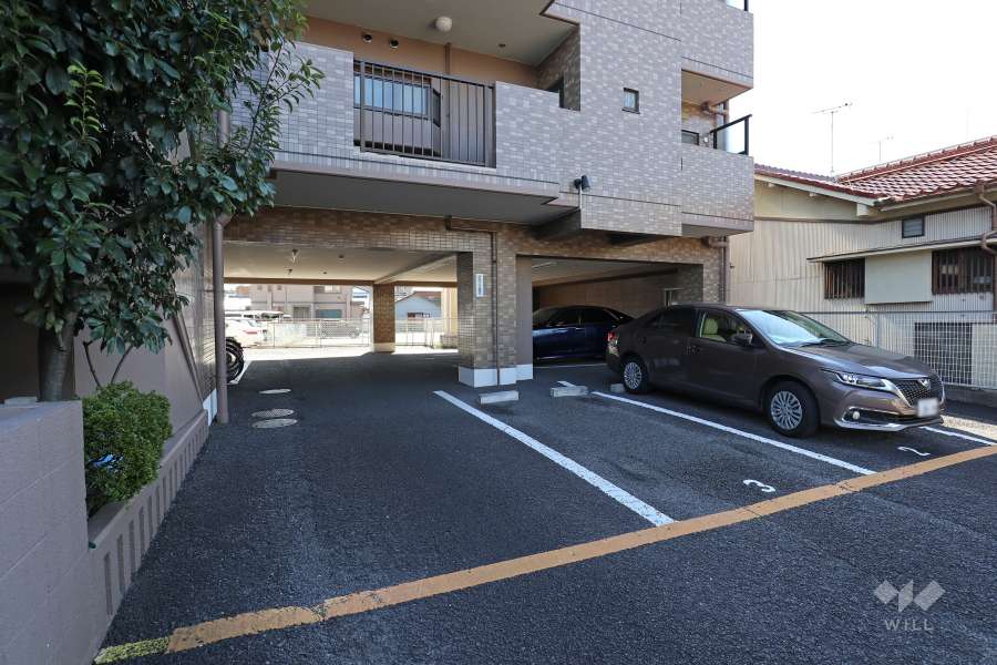 敷地内駐車場（屋外平面式）