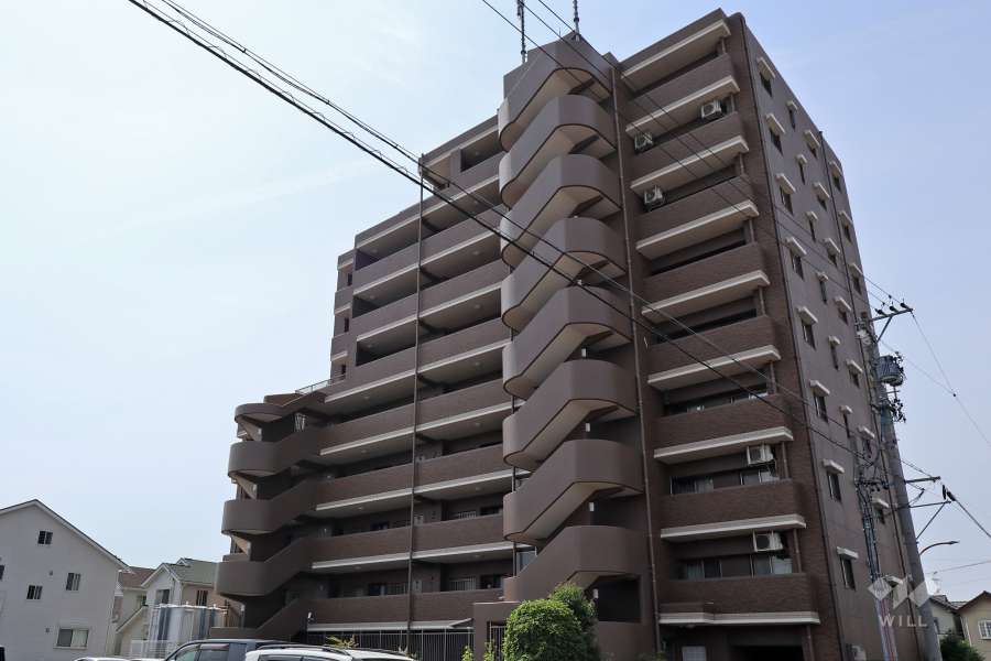 シャトー春日井ウエストの外観（北側から）