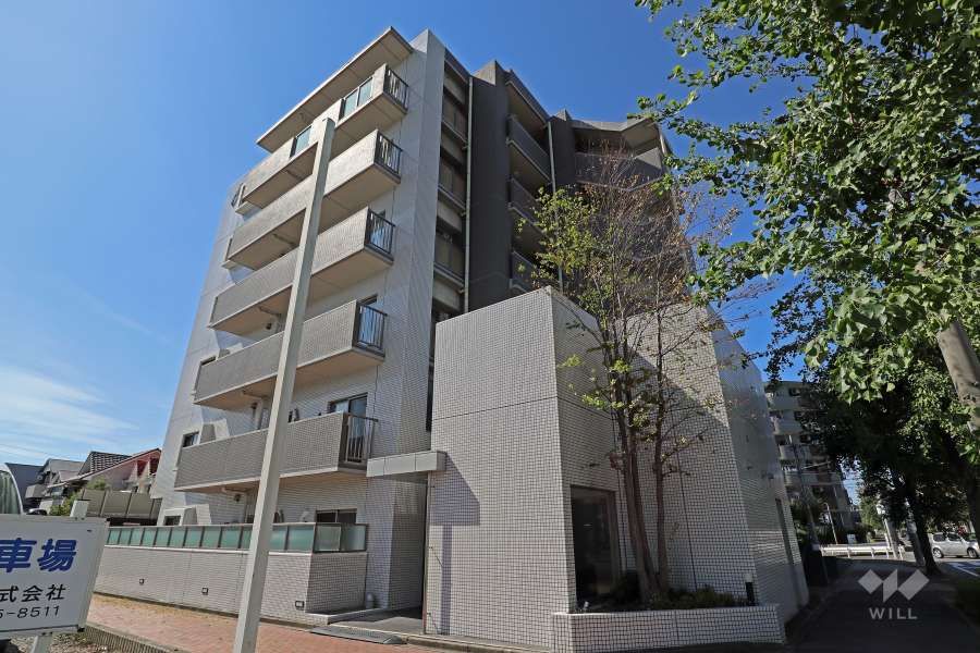 バンベール春日井イーストの外観（北東側から）