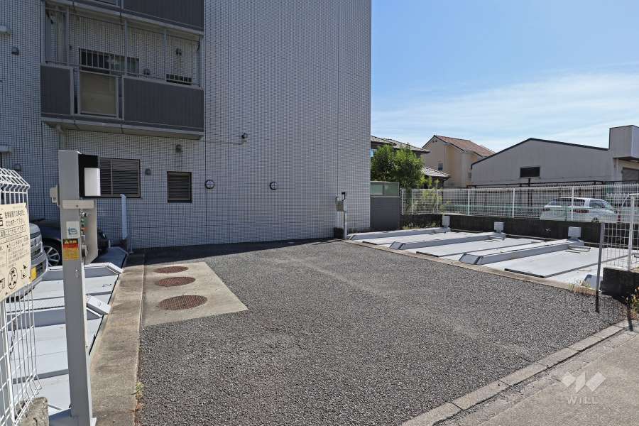 敷地内駐車場（屋外機械式）
