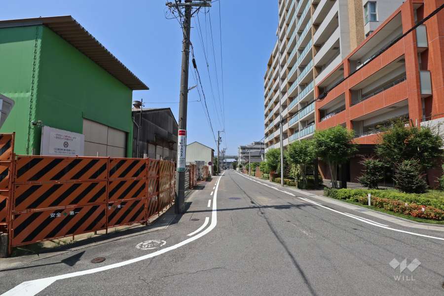 敷地南側前面道路