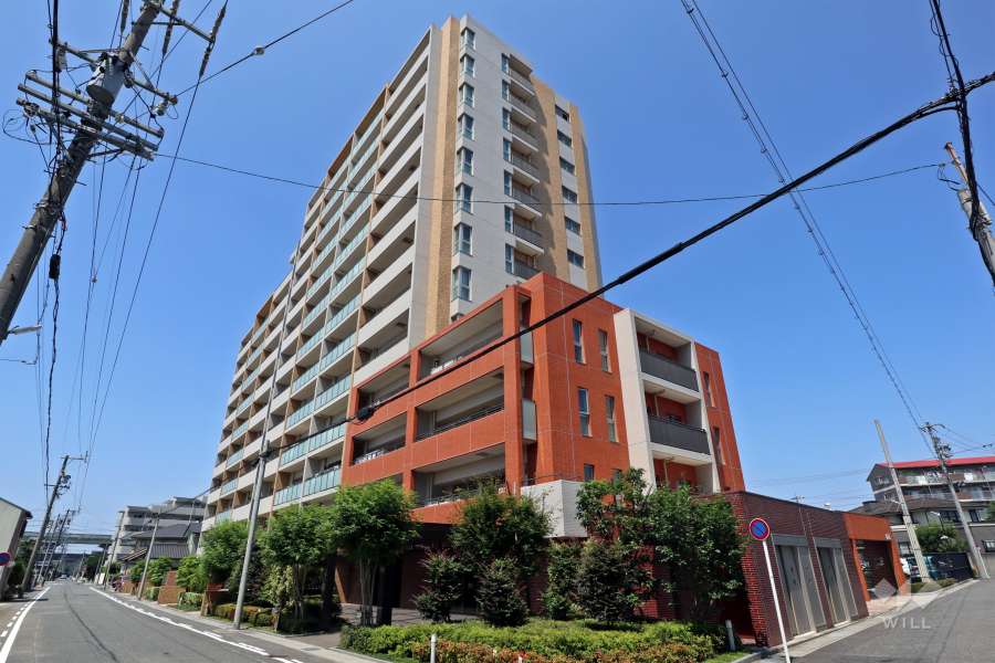 パークホームズ勝川プレミアマークの外観（南東側から）