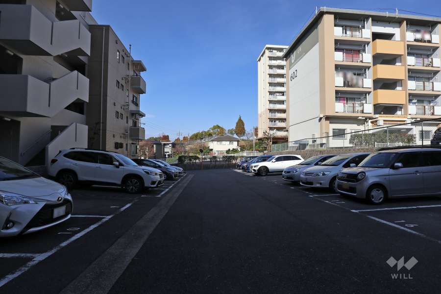敷地内駐車場（屋外平面式）