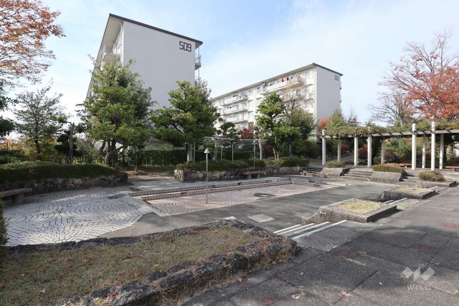 敷地内にある広場