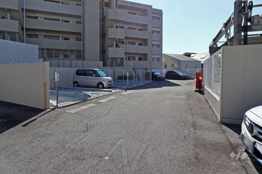 敷地内駐車場（屋外機械式・屋外平面式）
