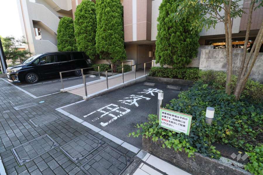 来客者用駐車場