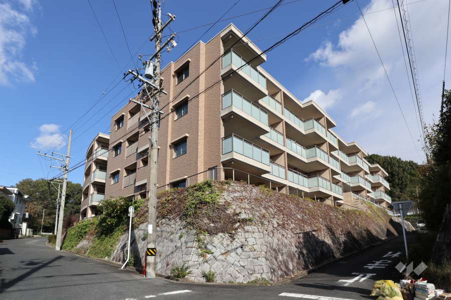 ヴィークコート高蔵寺南の外観（南側から）