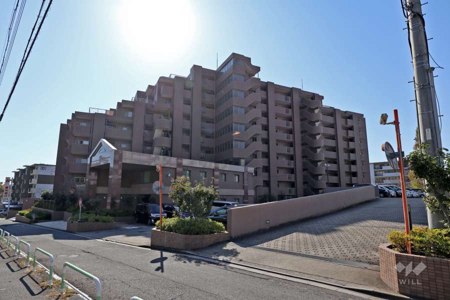 メイツ高森台の外観（北側から）