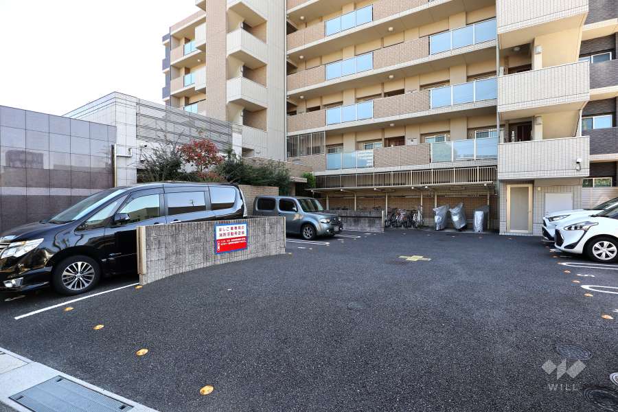 敷地内駐車場（屋外平面式）