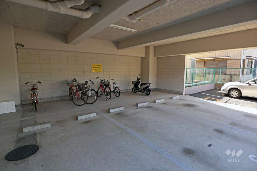 屋内に設けられた駐輪場