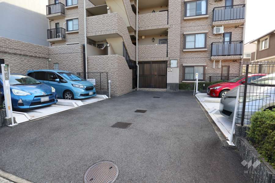 敷地内駐車場（屋外機械式）