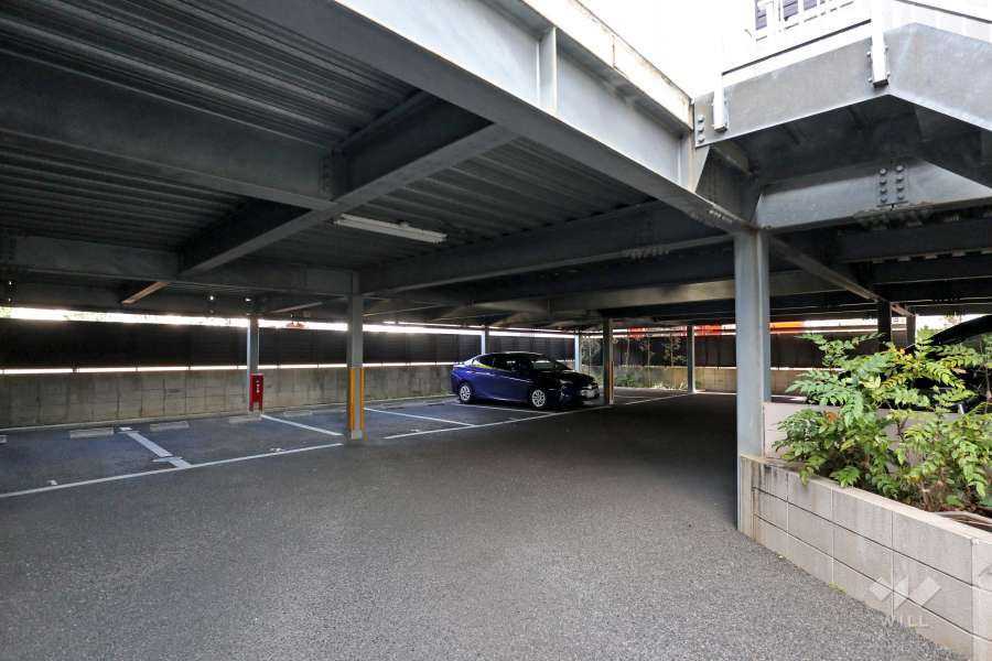 敷地内駐車場（平面自走式）