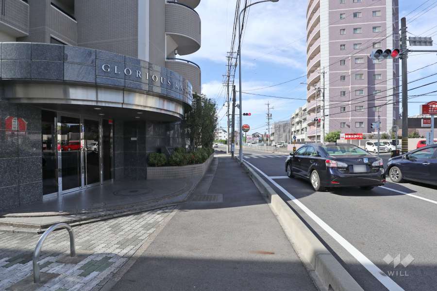 敷地北側の前面道路