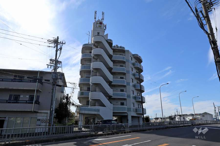 プリミエール出川の外観(北東側から）