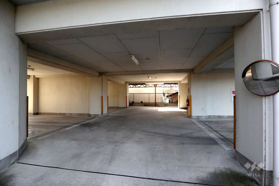 敷地内駐車場（屋内平面式）
