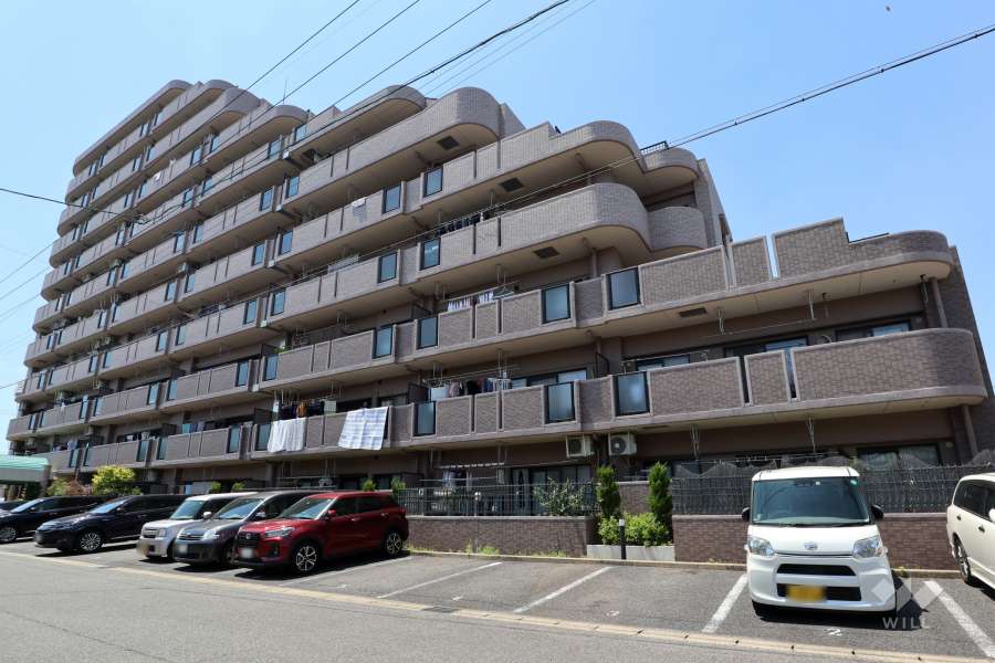 マンションの外観（東側から）