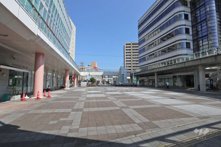 敷地東側にある広場