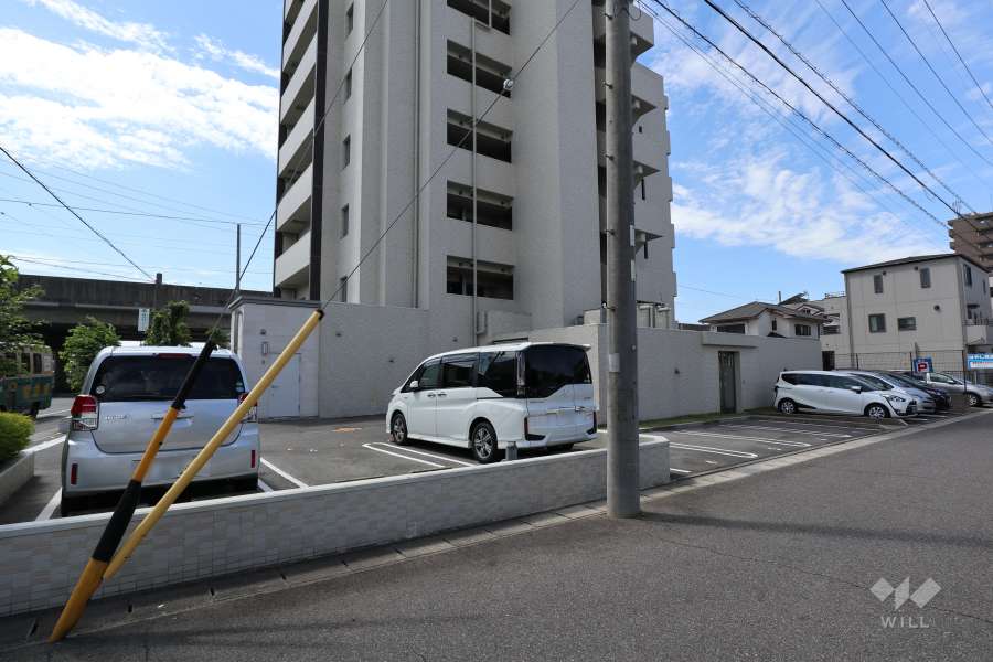 敷地内駐車場（屋外平面式）