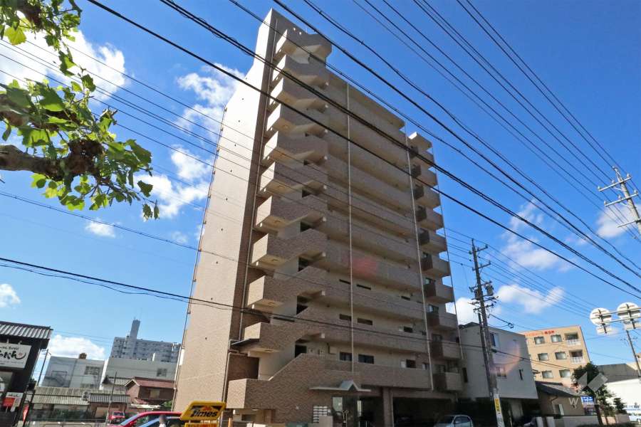 ファミール春日井の外観（北側から）