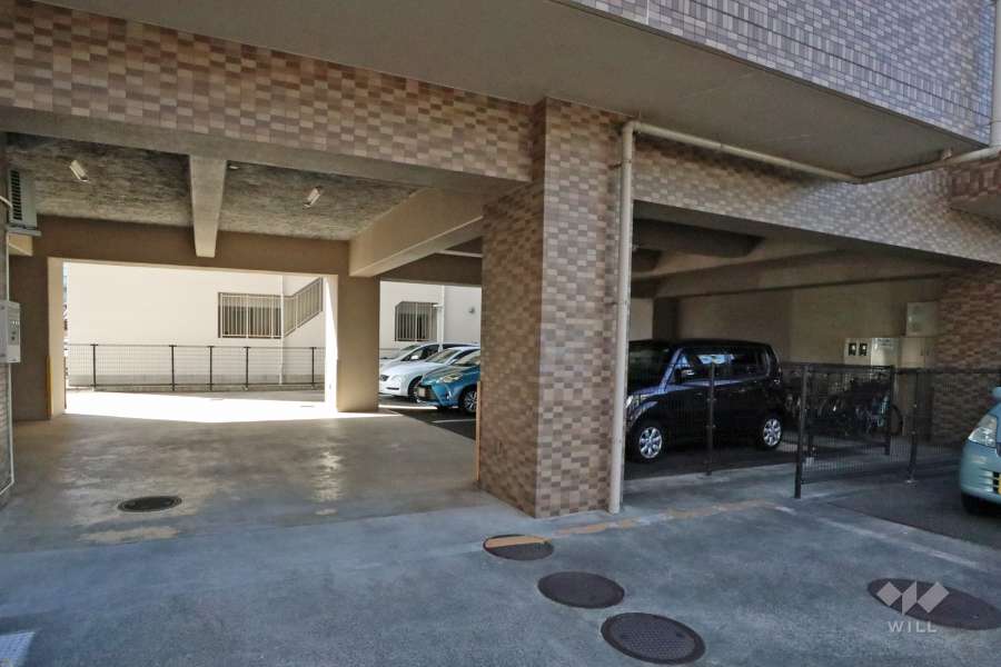 敷地内駐車場（屋内平面式）