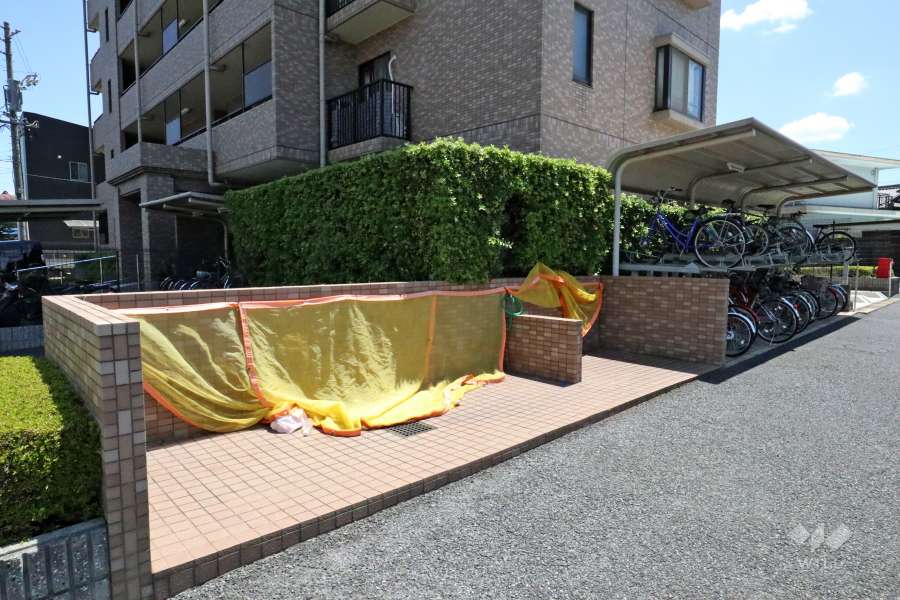 ゴミ置き場