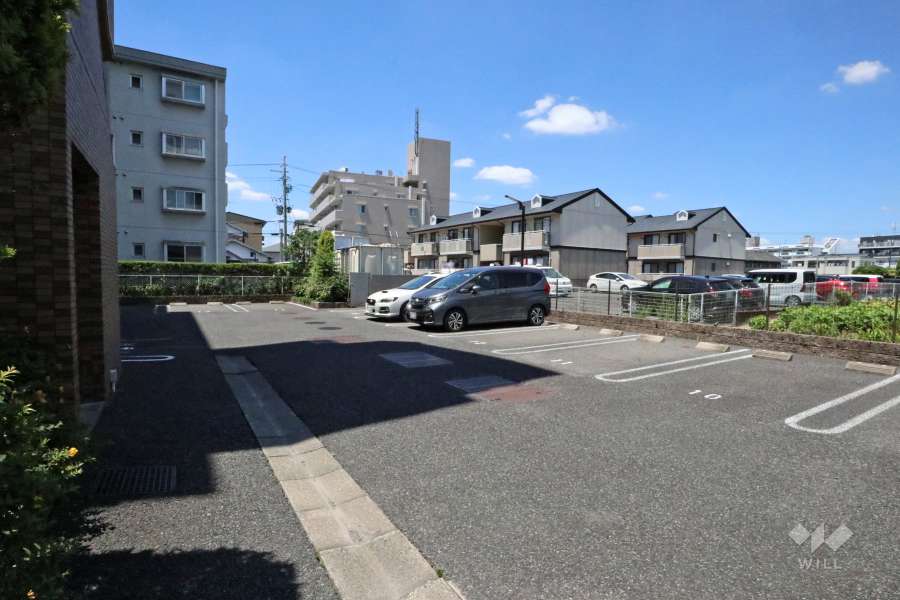 敷地内駐車場（屋外平面式）