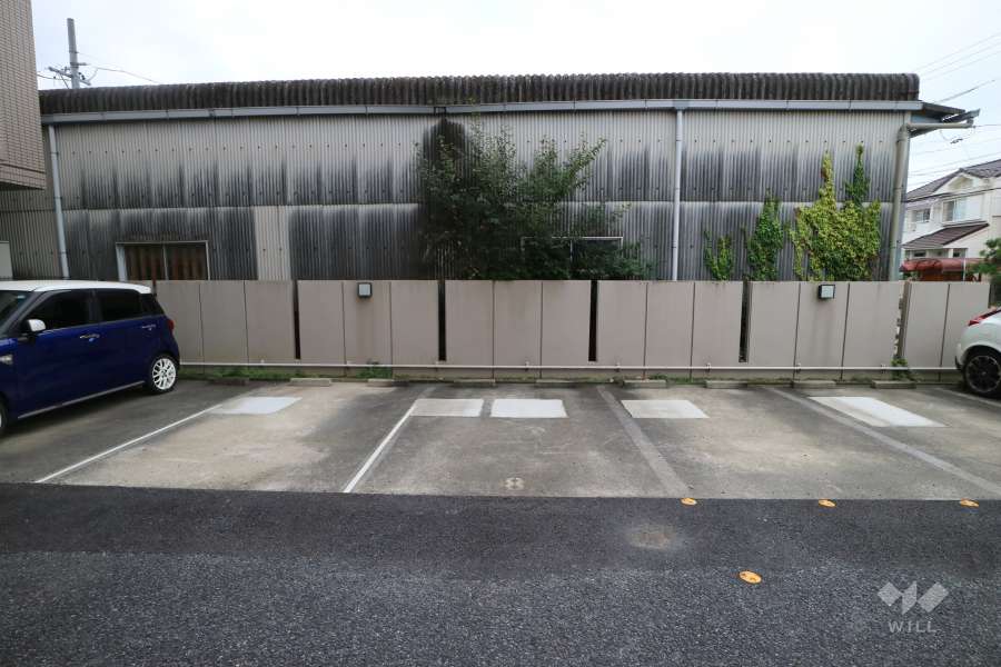 敷地内駐車場（屋外平面式）