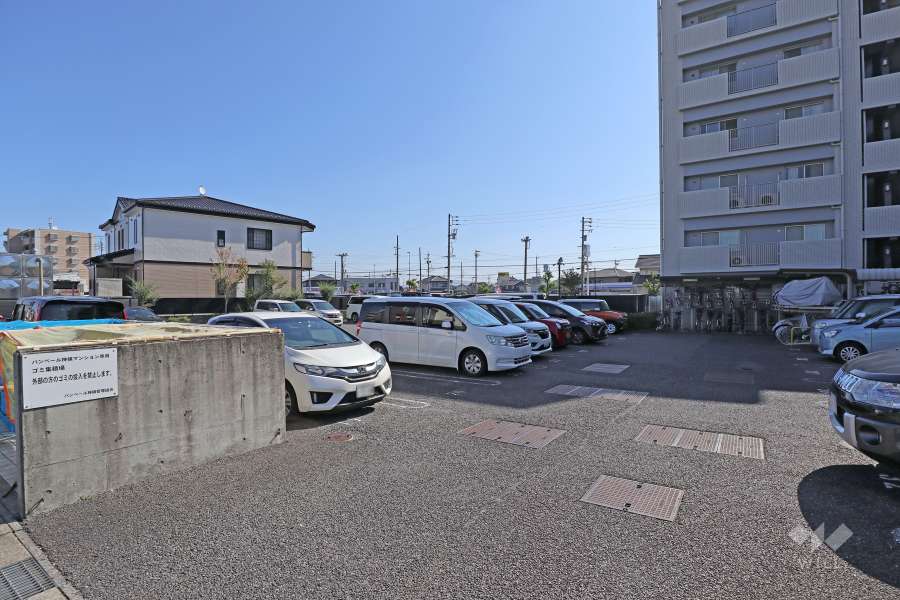 敷地内駐車場（屋外平面式）
