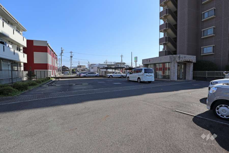 敷地内駐車場（屋外平面式）