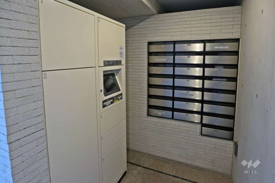 共用ポストと宅配ボックス